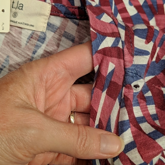 t.la Anthropologie pink Coral New V Neck Shirt - Picture 7 of 7